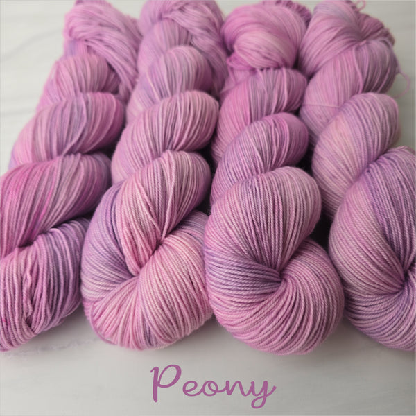 Peony -  tonal - Hand dyed yarn Fingering light purple lilac violet lavender pink