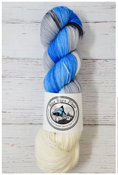 Blue Droid - Hand dyed palindrome variegated yarn - Merino Fingering to worsted- white grey silver blue