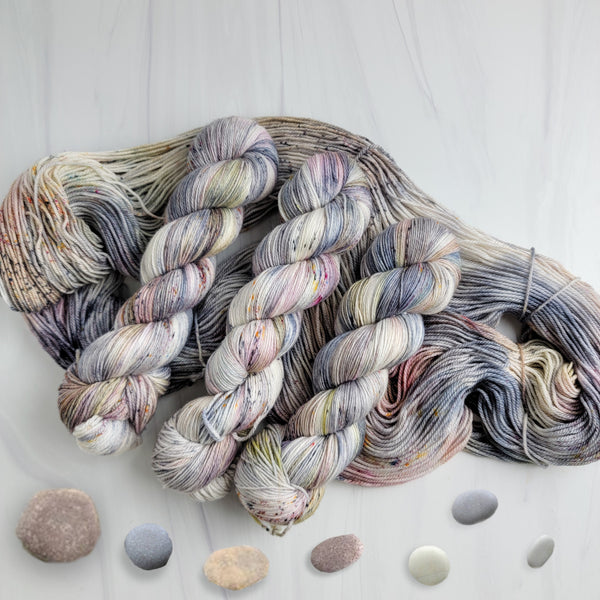 Black and gray hand dyed yarn, grey yarn with speckles, hand dyed
